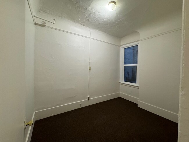 Building Photo - COZY 2 BEDROOM 1 BATH FOR RENT IN SAN FRAN...