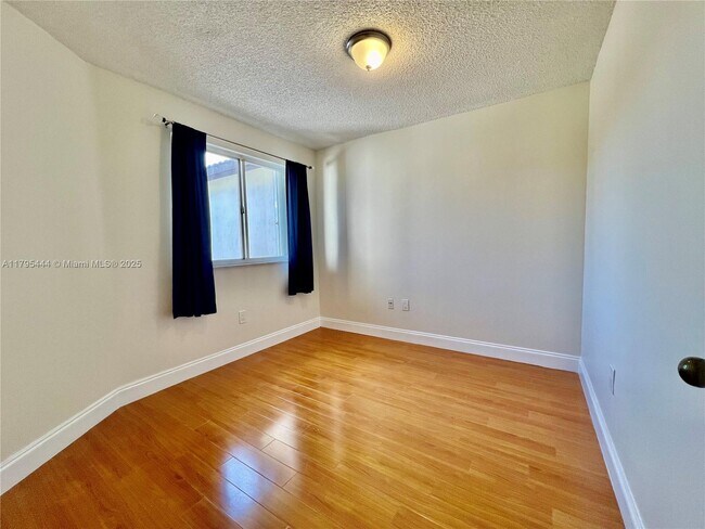 Building Photo - 8625 SW 152nd Ave
