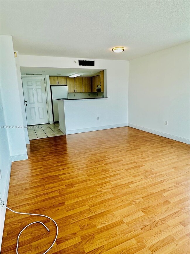 Building Photo - 3000 Coral Way