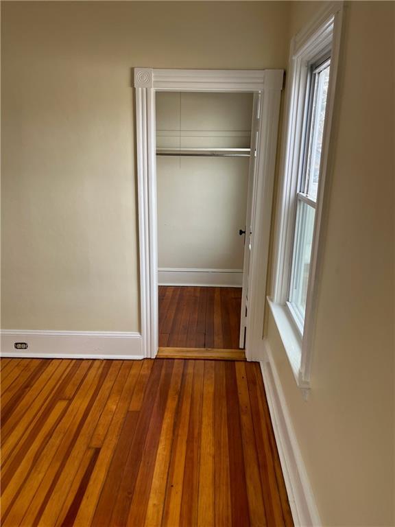 Building Photo - 121 Rutherglen Ave