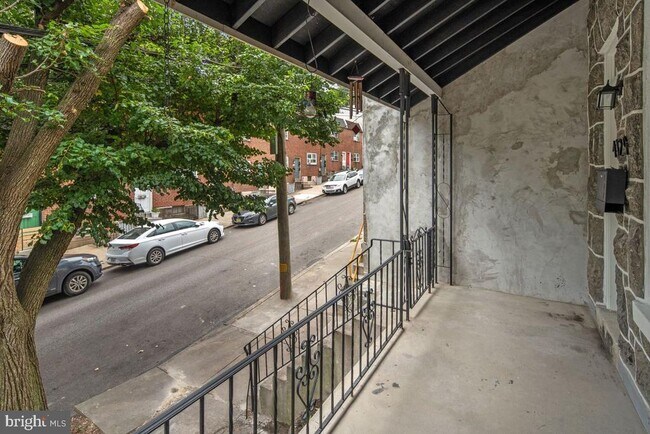 Building Photo - 4129 Terrace St