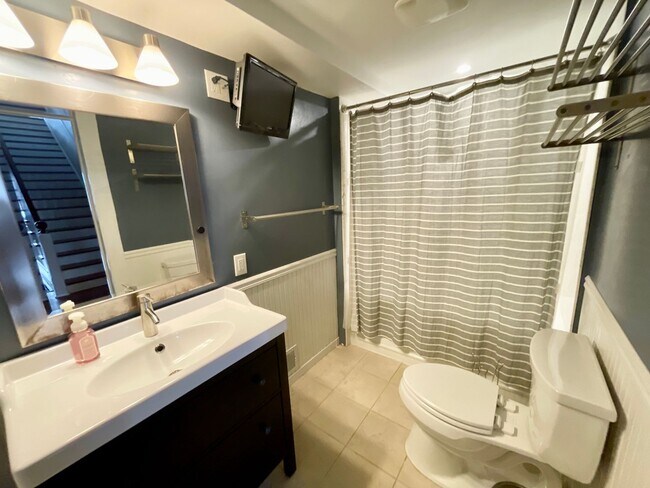 Building Photo - Olympia