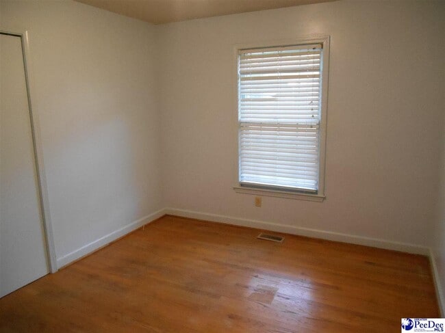 Building Photo - 1216 Arrowood Dr