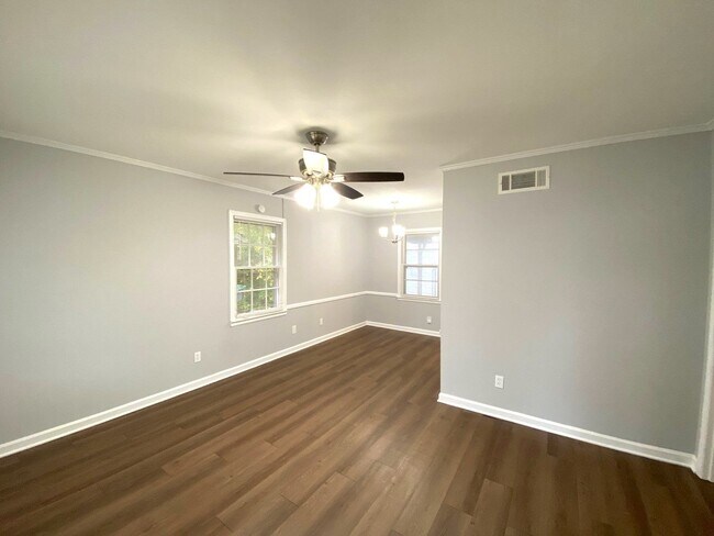 Building Photo - 4224 Philsdale Ave