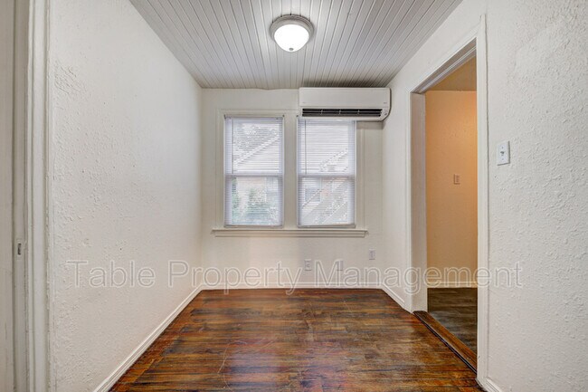 Building Photo - 3200 NW 16th St