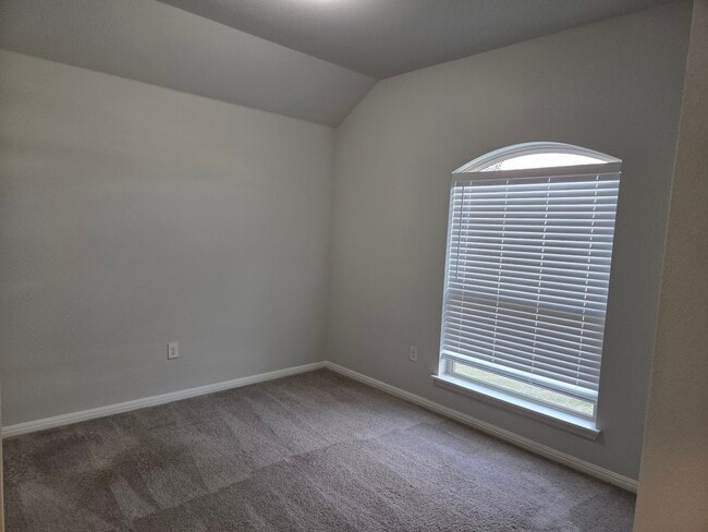 Building Photo - 129 Walkup Ln