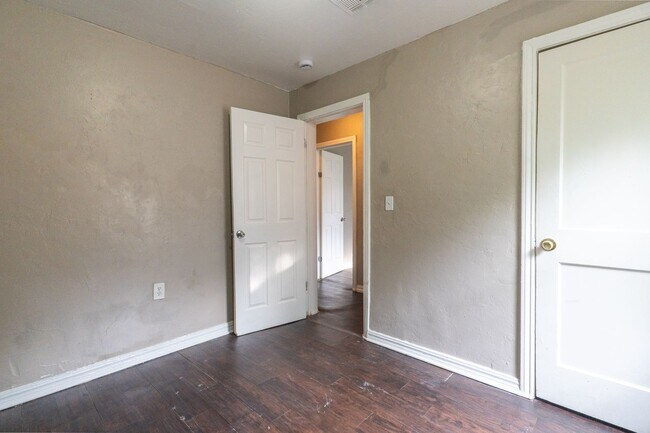 Building Photo - 3 Bedroom Rent to Own Home Available!