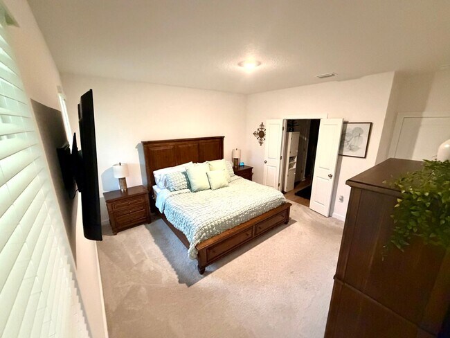 Building Photo - 6266 Buckthorn Cir