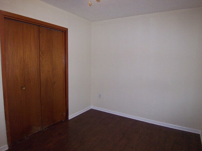 Building Photo - 6105 Shreveport Hwy