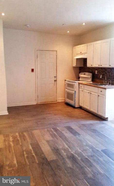 Building Photo - 5106 Parkside Ave