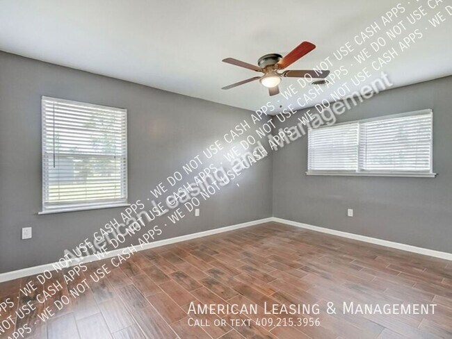 Building Photo - 180 Sparrow Way