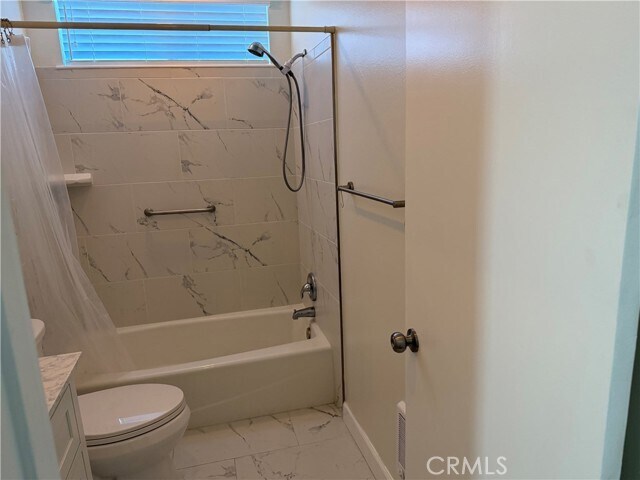 Building Photo - 1528 E Raymond St