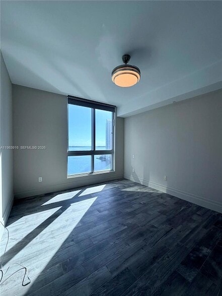 Building Photo - 300 S Biscayne Blvd