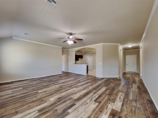 Building Photo - 2716 Demotte Dr