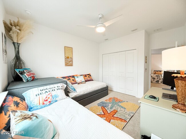 Building Photo - 8734 Sand dollar Dr