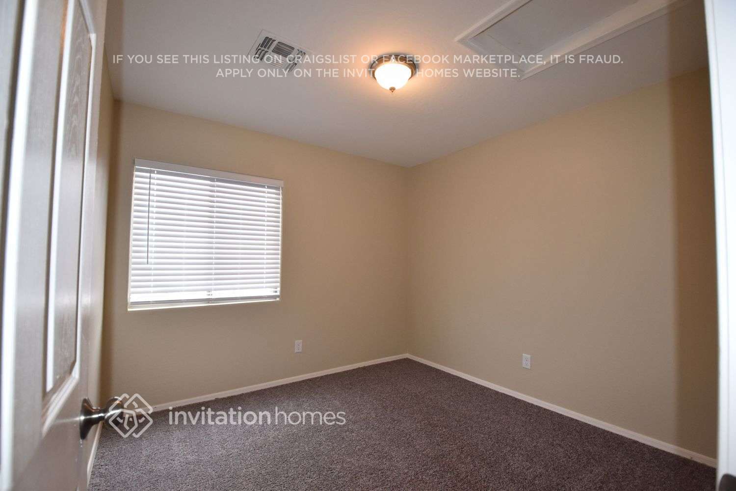 Building Photo - 16145 W Lisbon Ln