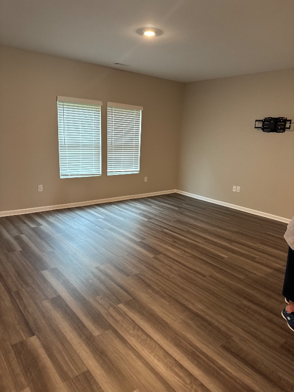 Building Photo - 448 Oakwood Dr NW