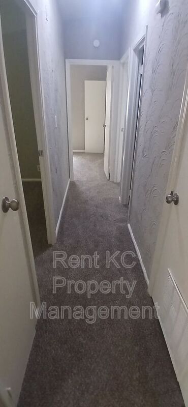 Building Photo - 412 N Cochise Dr