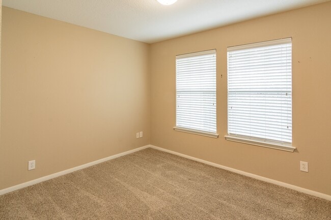 Building Photo - 57 Scarlet Woods Ct