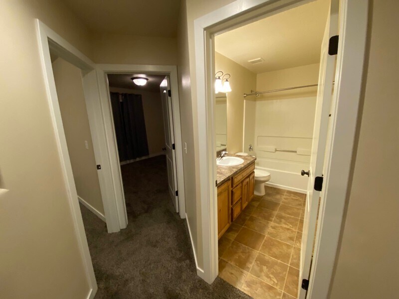 Building Photo - 2080 Evans Cove Loop