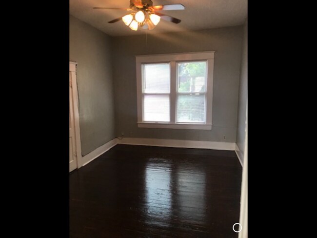 Building Photo - 210 E Arsenal St