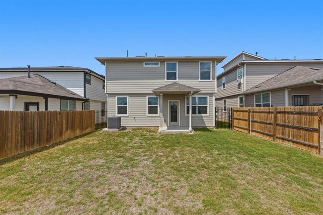Building Photo - 7511 Traylor Cv