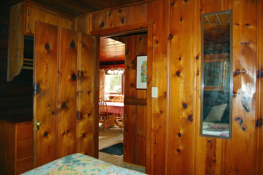 Building Photo - 8037 Woodpecker Way