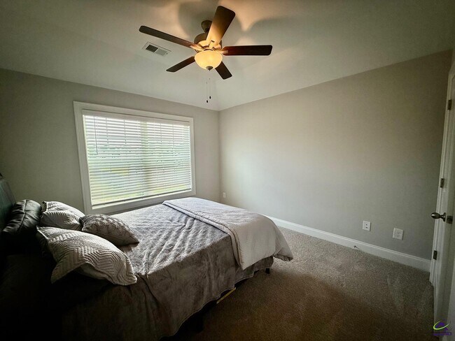 Building Photo - 404 Bella Notte Cir