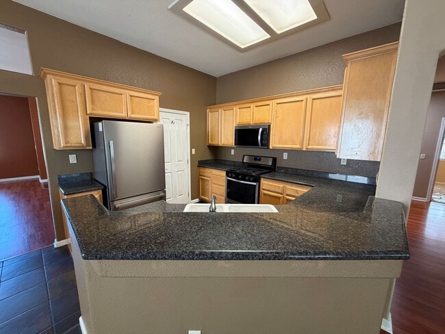 Building Photo - Beautiful Home in Cresleigh Ranch Village
