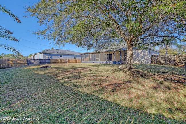 Building Photo - 1384 Palau St SE