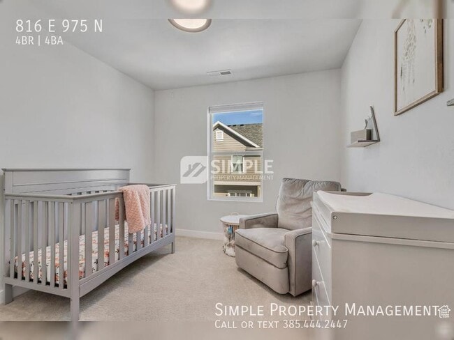 Building Photo - 816 E 975 N