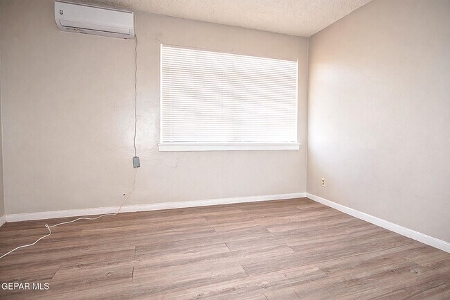 Building Photo - 1309 Chadbourne St