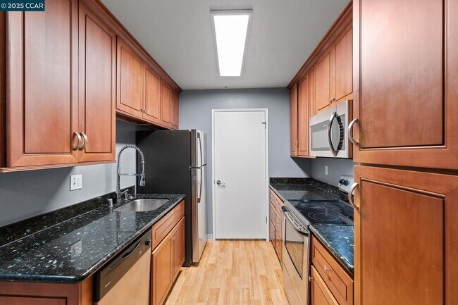 Building Photo - 765 Watson Canyon Ct