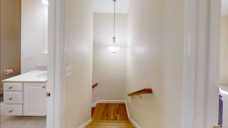 Building Photo - 12 B Chester Rd