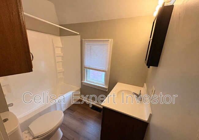 Building Photo - 3609 S Harrison St