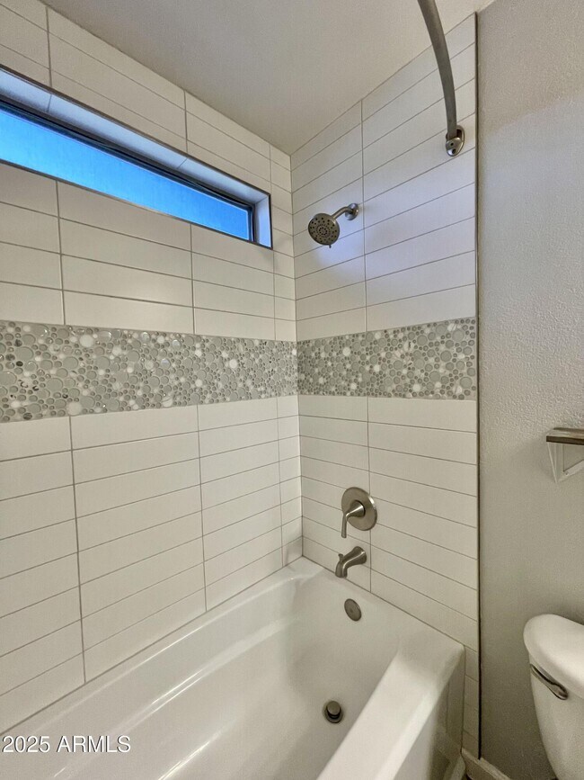 Building Photo - 2640 E Indian Wells Pl