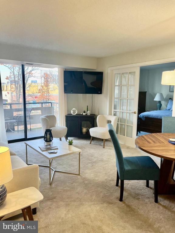 Building Photo - 1808 Old Meadow Rd