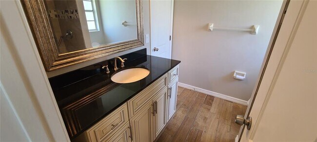 Building Photo - 816 Brimfield Ct