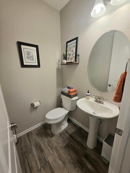 Guest Bathroom - 5154 N 188th Ln