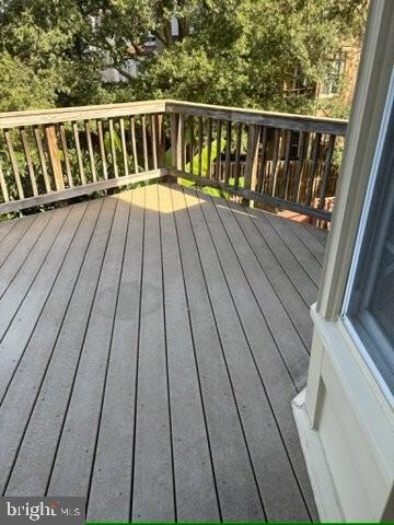 Building Photo - 5142 Woodford Dr