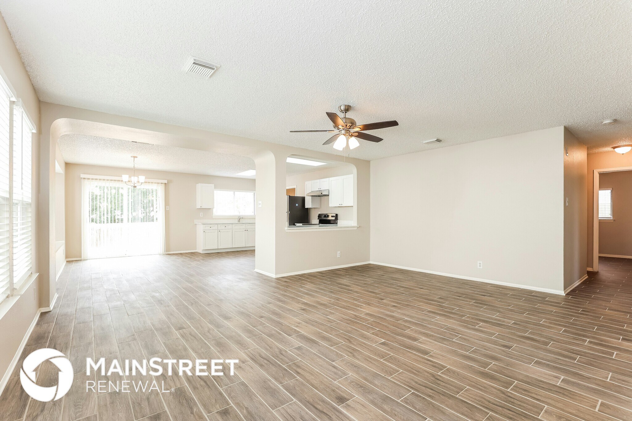 Building Photo - 8011 Chestnut Barr Dr