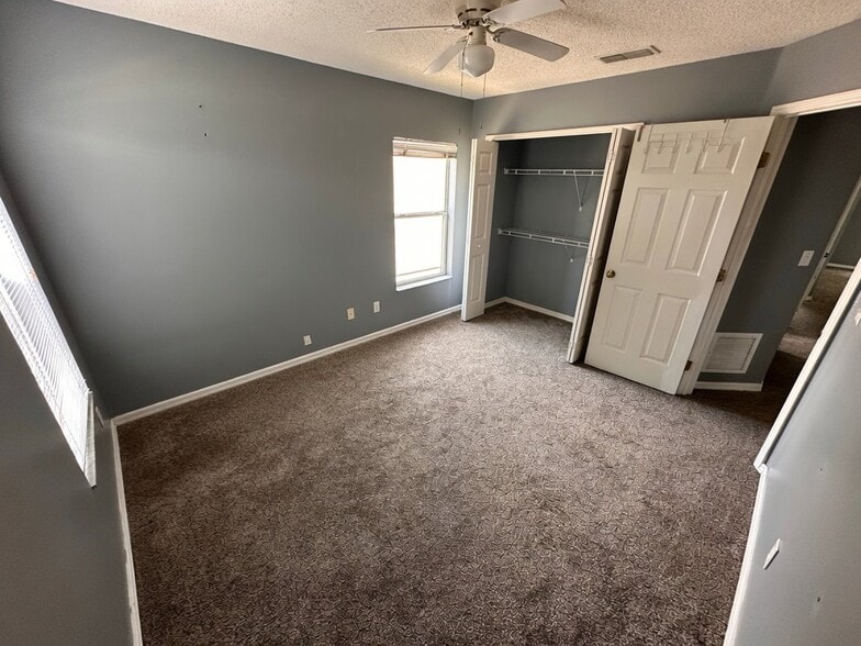 Building Photo - 12550 Castlemain Trail