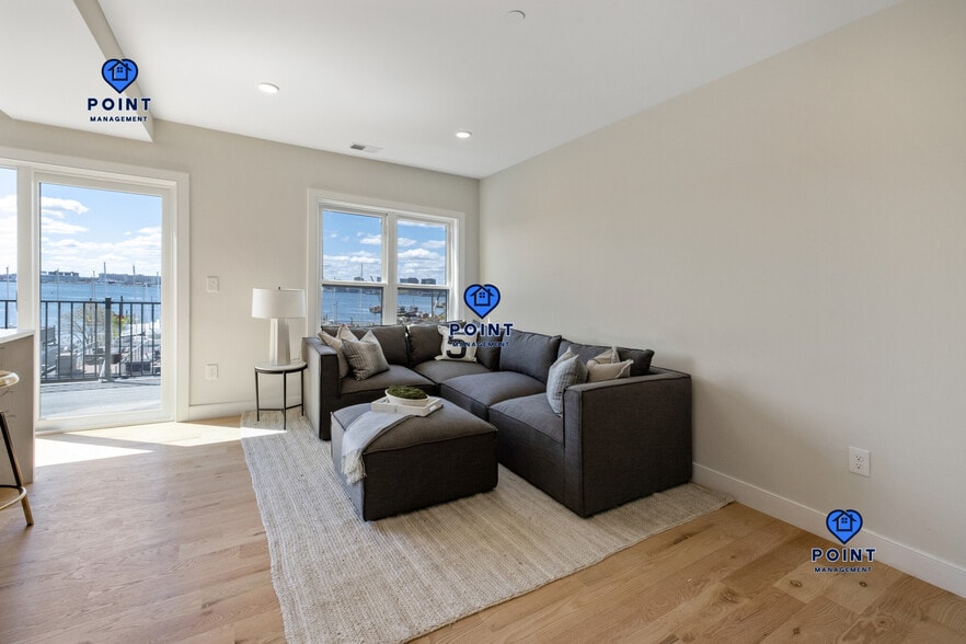 Building Photo - 275 Webster St