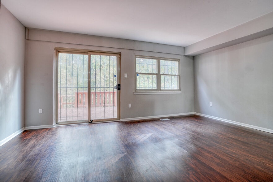 Building Photo - 6533 Woodgreen Cir