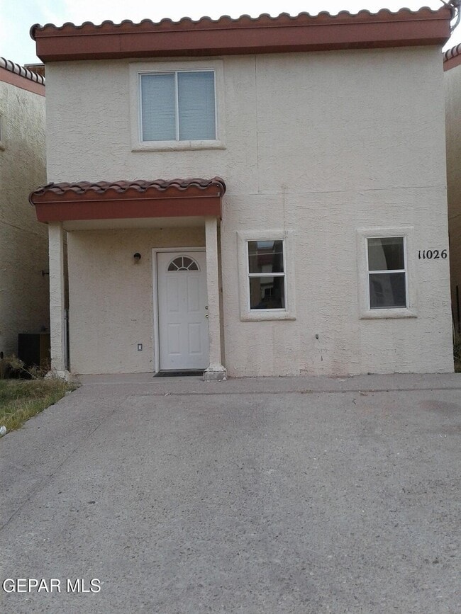 Primary Photo - 11021 Sunshine Ct