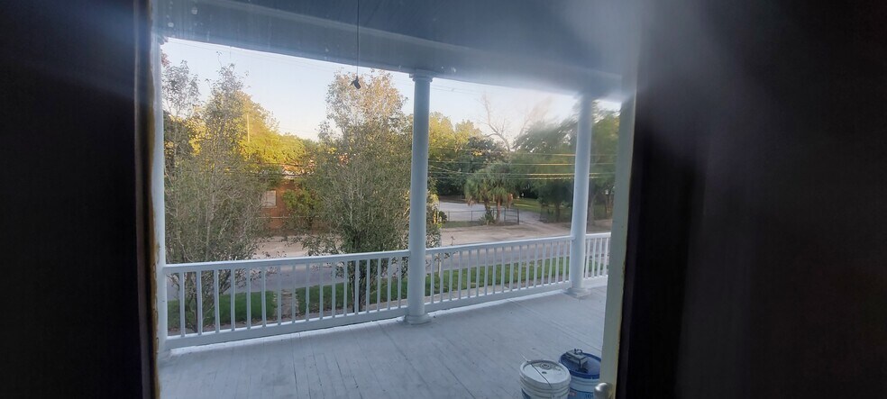 Building Photo - 250 S Ann St