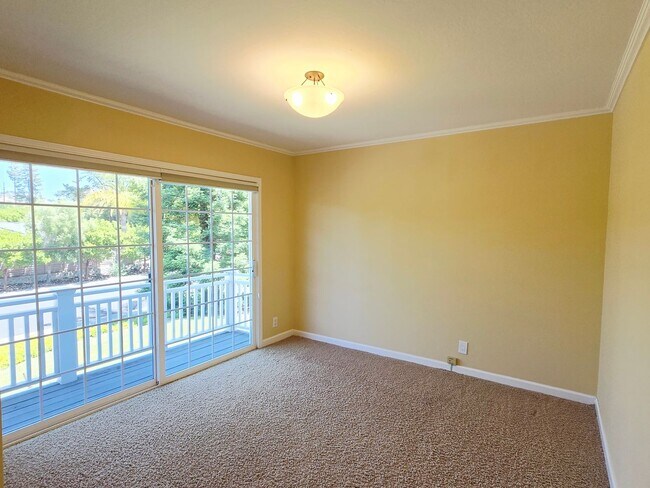 Building Photo - Stunning 4BD + Office Home with Pool in Li...