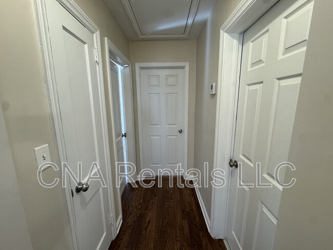 Building Photo - 1826 Clearwater Dr SE