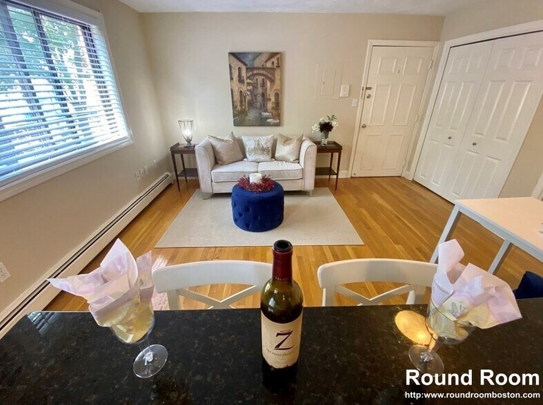 Building Photo - 7 Mortimer Pl