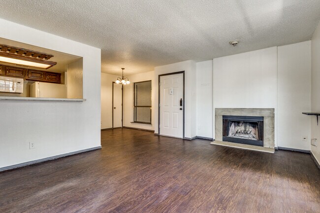 Primary Photo - 1513 E Interstate 30